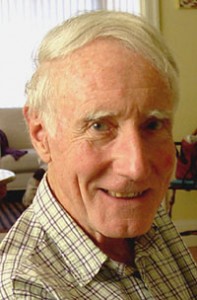 Le poète et professeur américain Peter scott  dale 