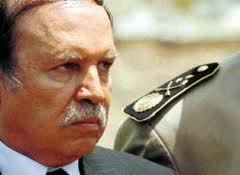 Bouteflika avec les généraux de l'armée