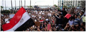 Le peuple en fête sur la place Attahrir