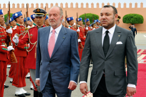 Le Rois Mohamed VI accueillant le Roi Juan Carlos d'Espahne 