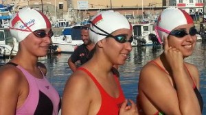 les 3 soeurs El Bekri ayant traversé le détroit à la nage